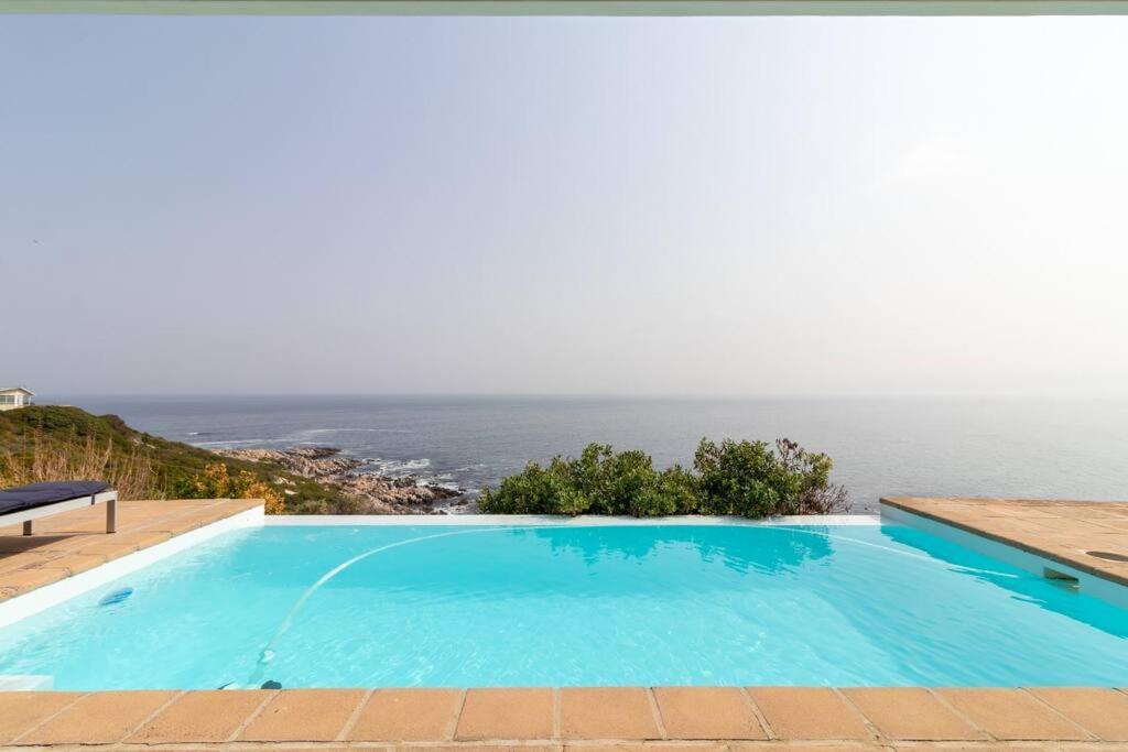 La Petite Baleine Oceanfront Luxury Villa Де-Келдерс Экстерьер фото