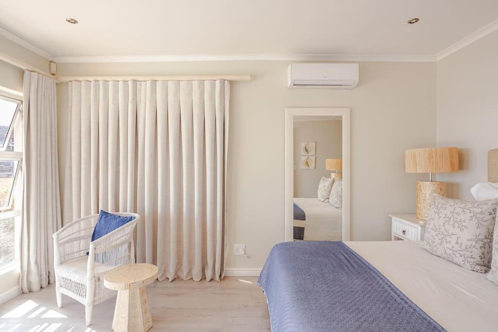 La Petite Baleine Oceanfront Luxury Villa Де-Келдерс Экстерьер фото