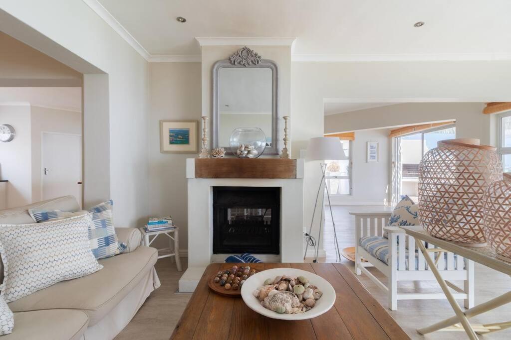 La Petite Baleine Oceanfront Luxury Villa Де-Келдерс Экстерьер фото