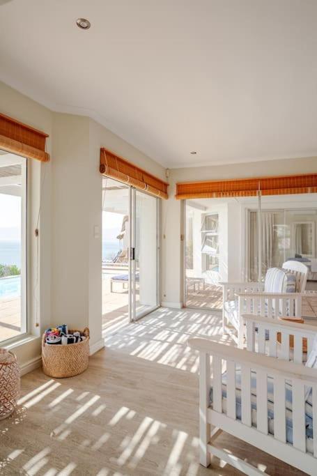 La Petite Baleine Oceanfront Luxury Villa Де-Келдерс Экстерьер фото