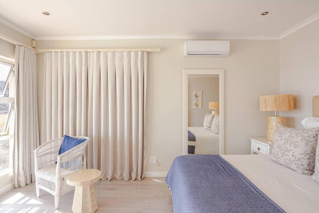 La Petite Baleine Oceanfront Luxury Villa Де-Келдерс Экстерьер фото
