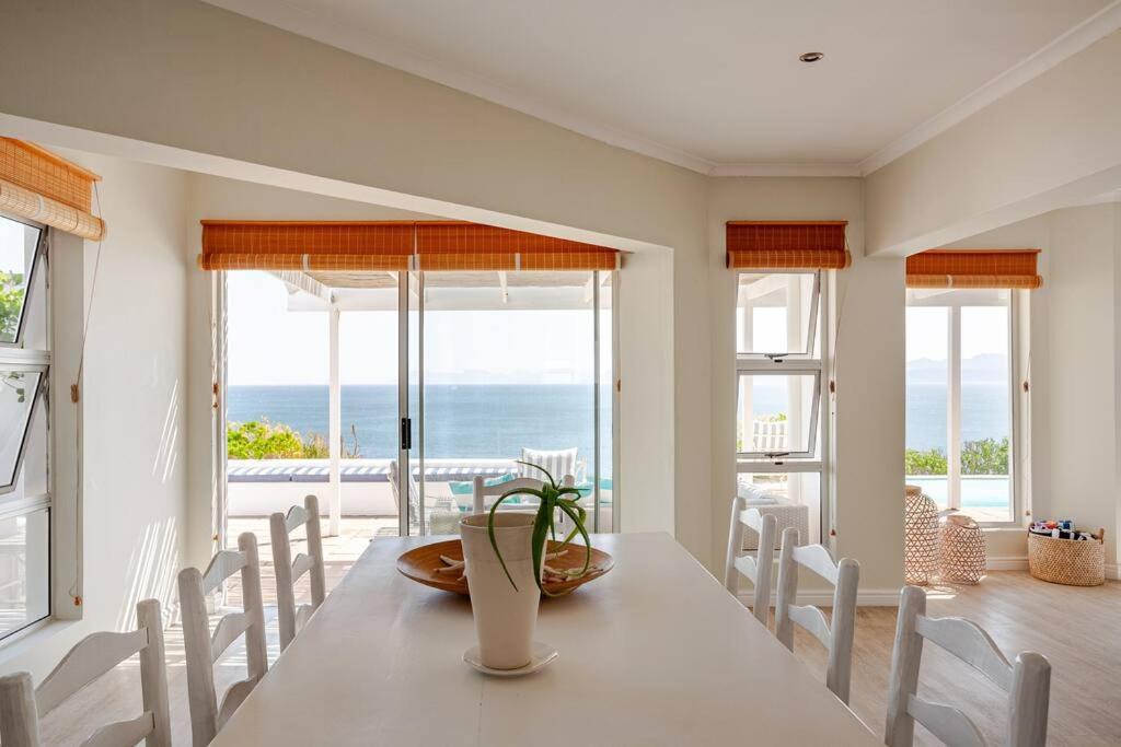 La Petite Baleine Oceanfront Luxury Villa Де-Келдерс Экстерьер фото