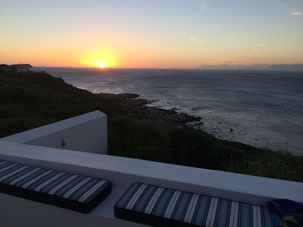 La Petite Baleine Oceanfront Luxury Villa Де-Келдерс Экстерьер фото