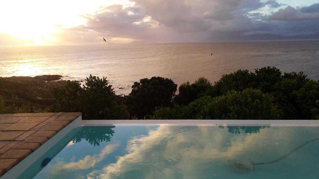 La Petite Baleine Oceanfront Luxury Villa Де-Келдерс Экстерьер фото